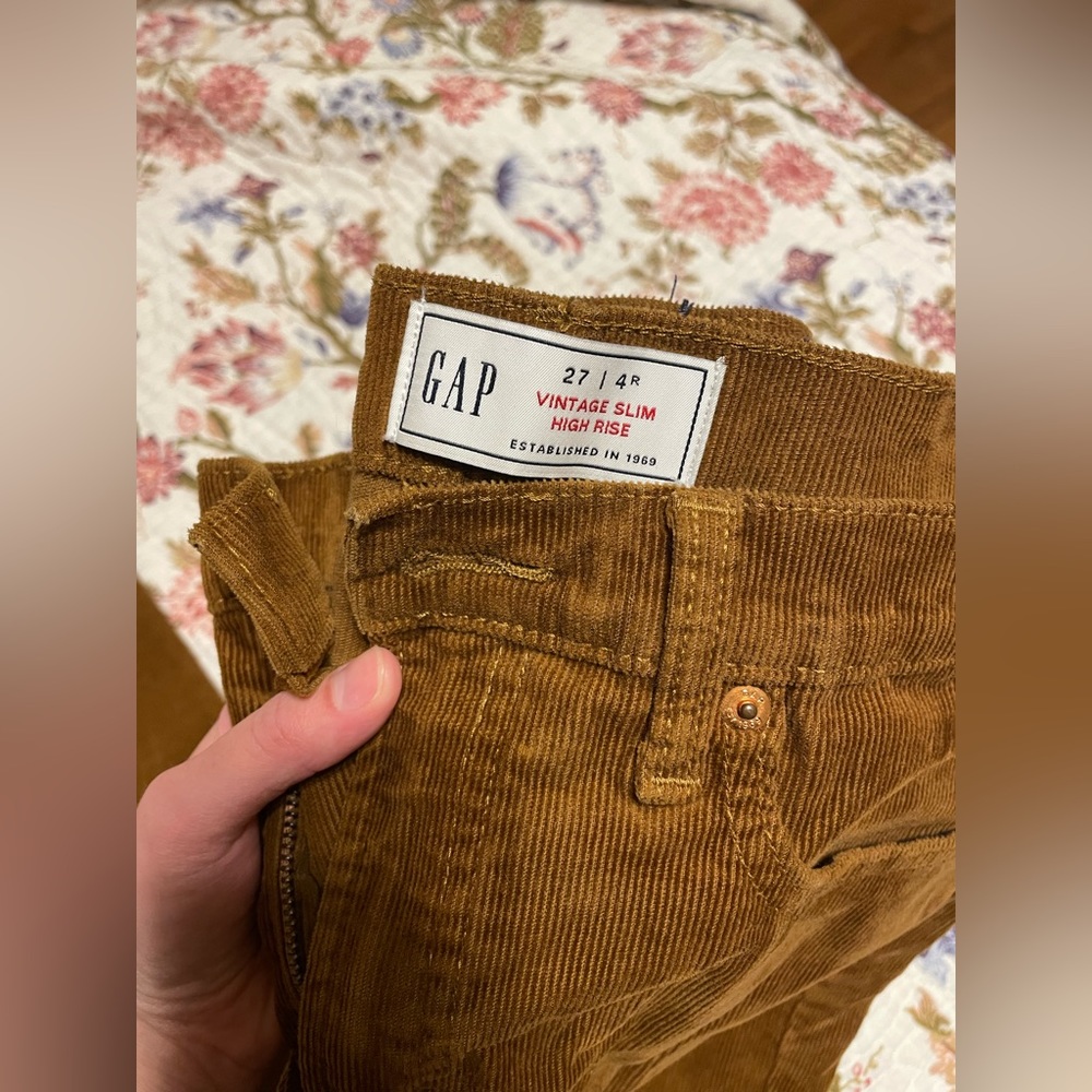 Gap High Rise Corduroy Vintage Slim Jeans Brown 27R Women’s
